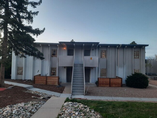 Building Photo - 3800 S Julian St