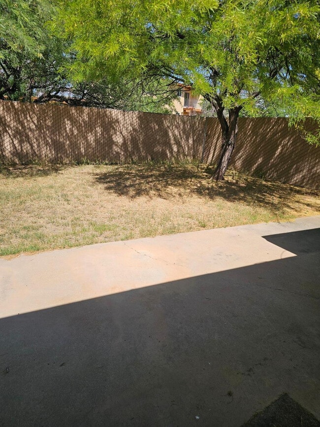 Building Photo - 1361 Plaza Merito