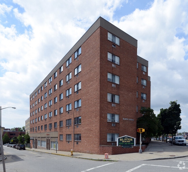 Slater House 10 Goff Ave Pawtucket RI 02860 Apartment Finder