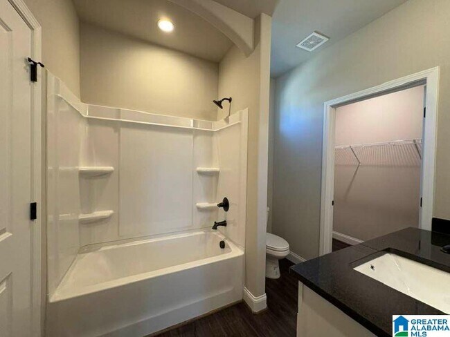 Building Photo - 4411 Lennox Pl