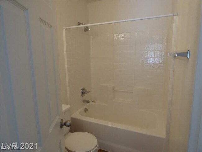 Building Photo - 6082 Las Nubes Dr