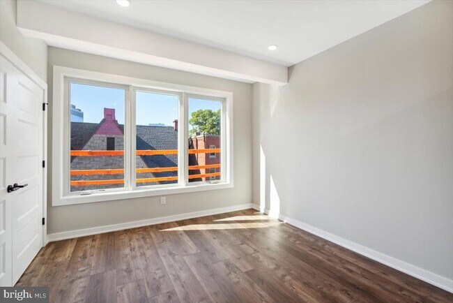 Building Photo - 3801 Hamilton St