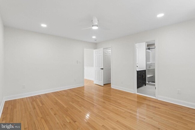 Building Photo - 911 Chanticleer