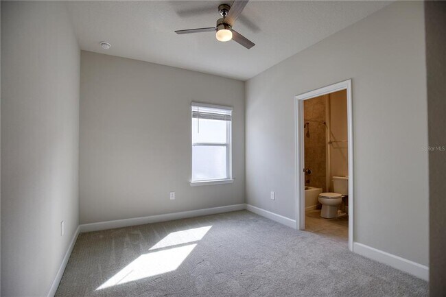 Building Photo - 16419 S Port Harbor Blvd