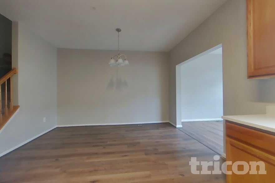 Building Photo - 7520 Burdette Way