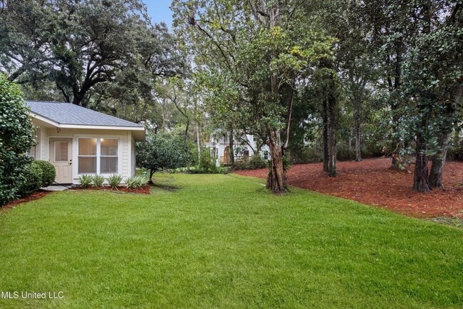 Building Photo - Beautifully Remodeled Home in Historic Gul...