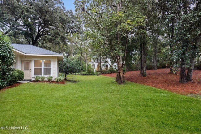 Building Photo - Beautifully Remodeled Home in Historic Gulf Hills, Golf Course Community!