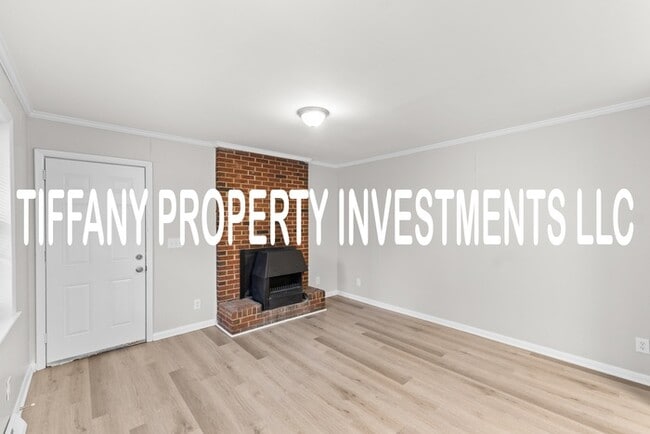 Building Photo - 317 Amon Ln