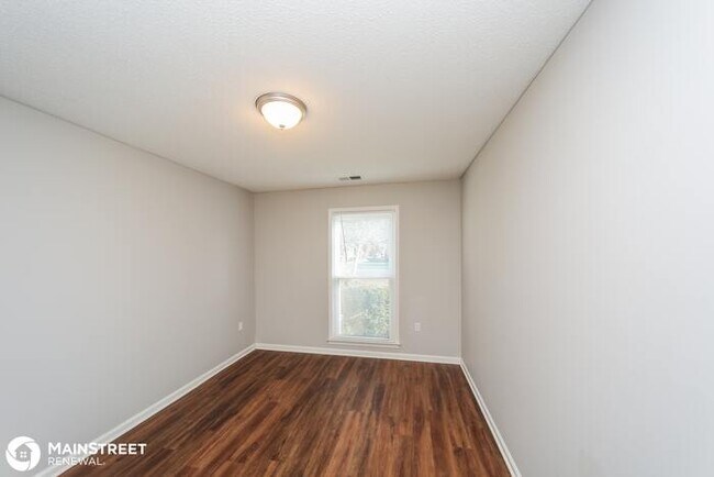 Building Photo - 8254 TULIP ROSE DR, Memphis, TN 38125