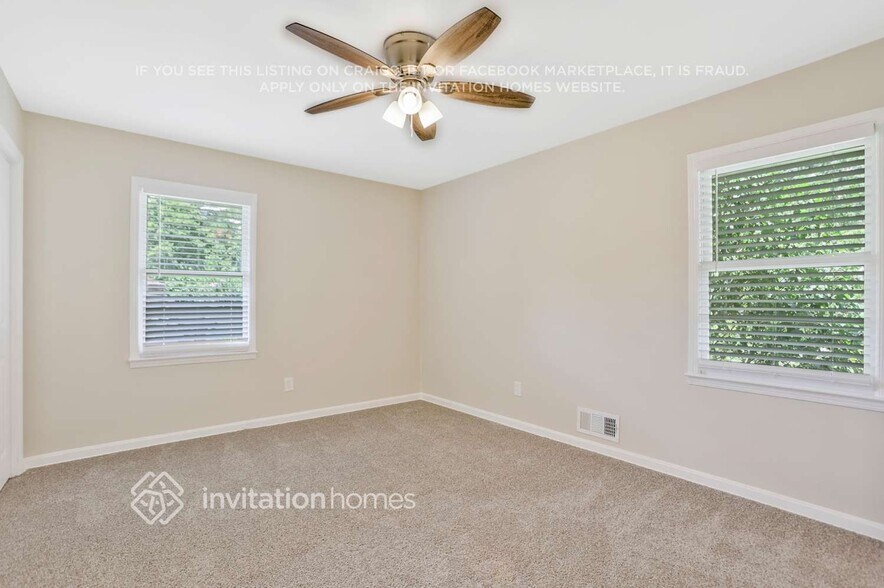 Building Photo - 107 Huntwood Dr