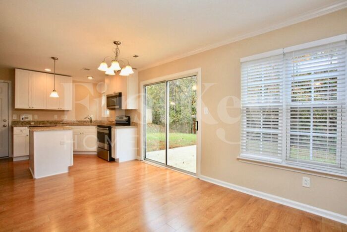 Building Photo - 3817 Sipes Ln