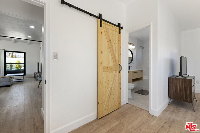 Building Photo - 44251 Russell Ln