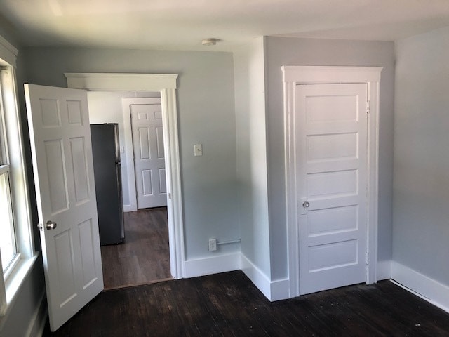 Building Photo - 93 1/2 Lake St