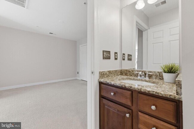 Building Photo - 7996 Reserve Way