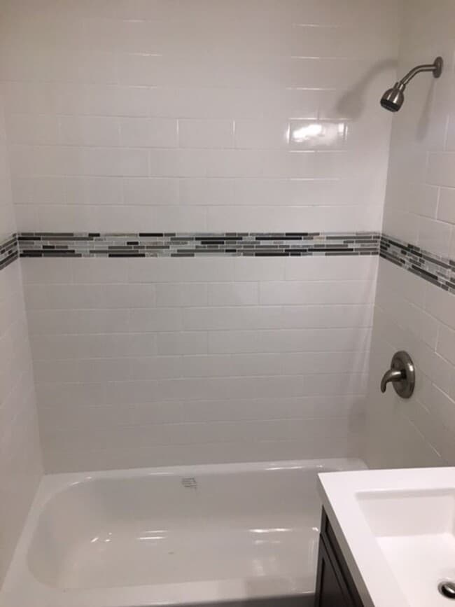 Building Photo - Charming Waldo Home! 2 Bedroom and 1 Bath