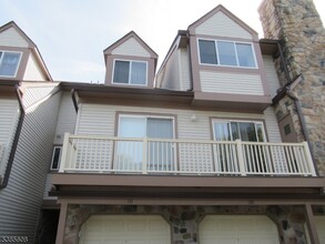 Building Photo - 133 Woods Edge Dr