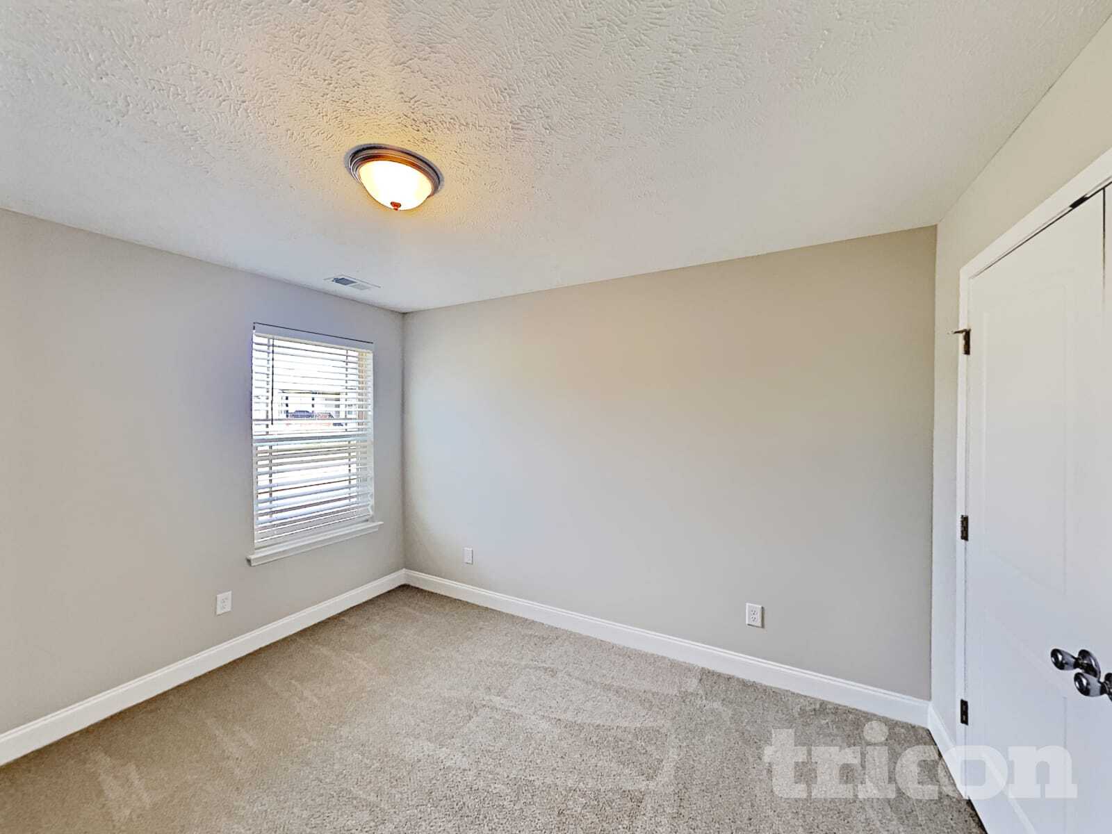 Building Photo - 296 Fieldstone Ln