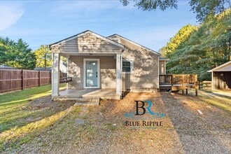 Building Photo - 1579 Walker St SE