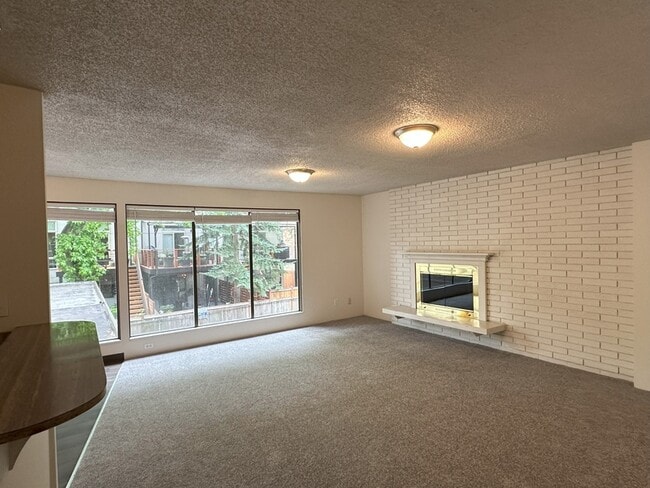 Building Photo - 2334 49th Ave SW