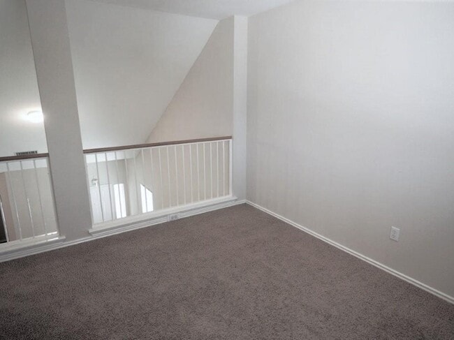 Building Photo - 1705 Honey Creek Ln