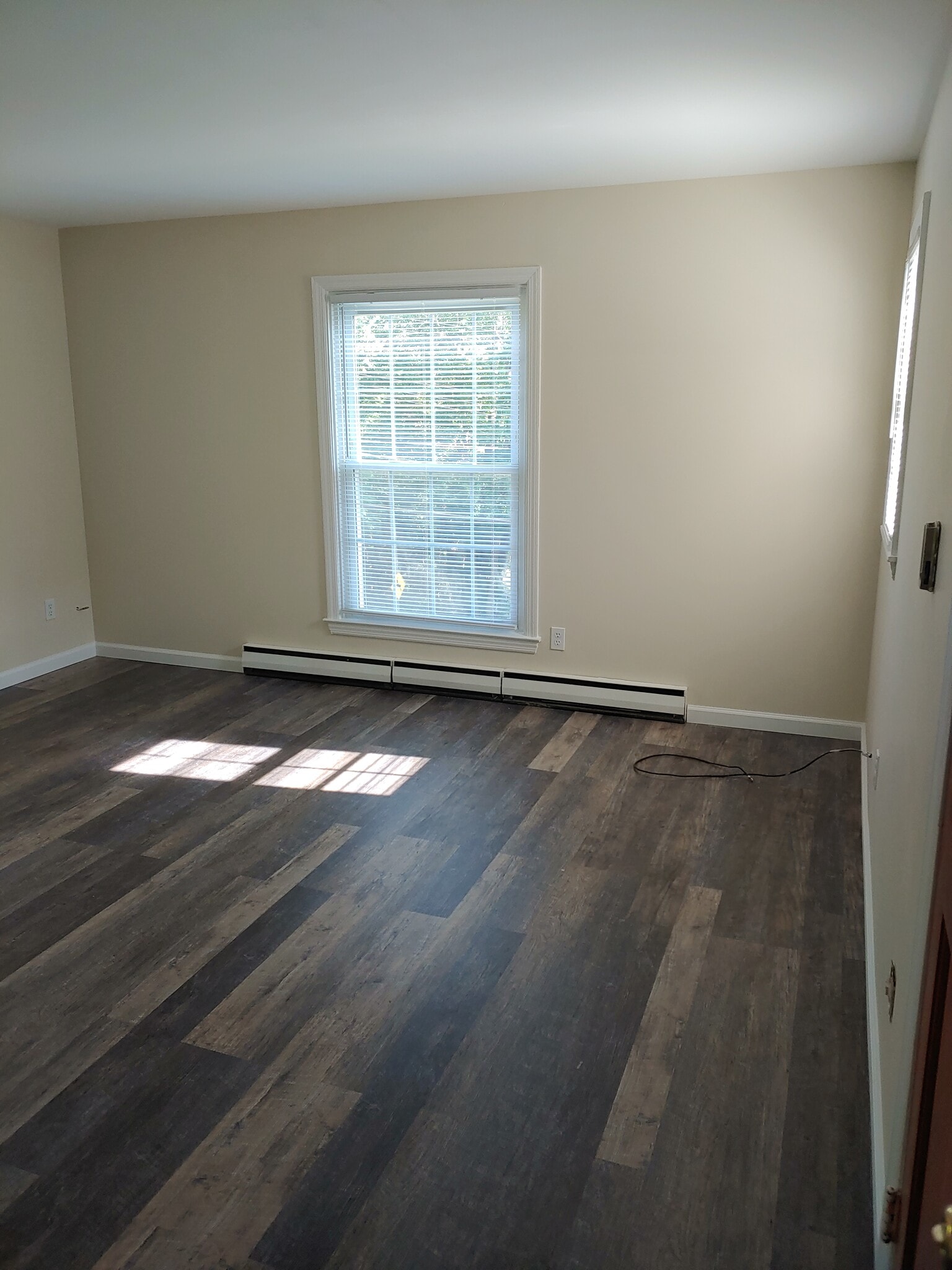 Building Photo - 613 Garfield Ave