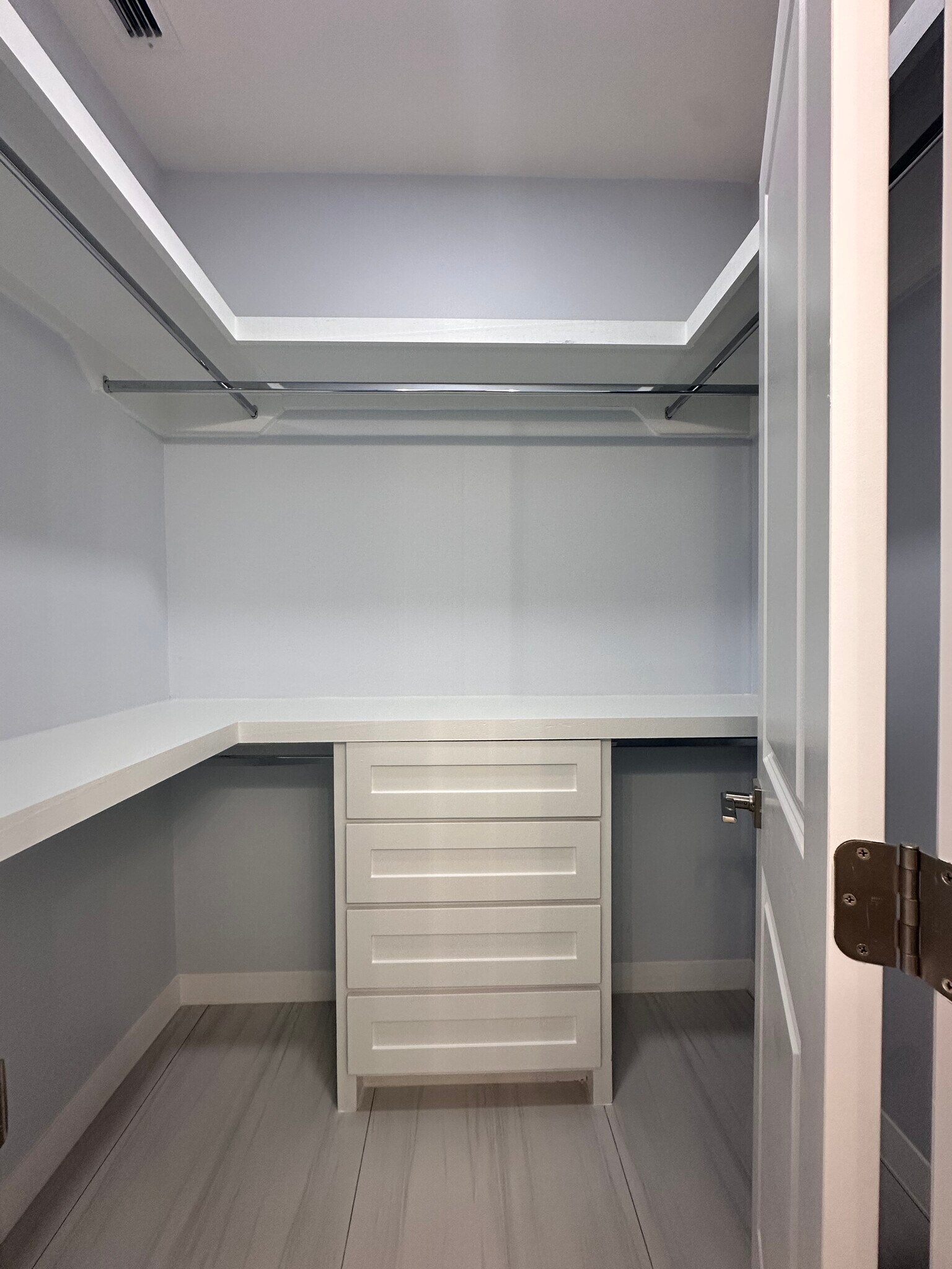 Master w/closet - 11313 N 25th St