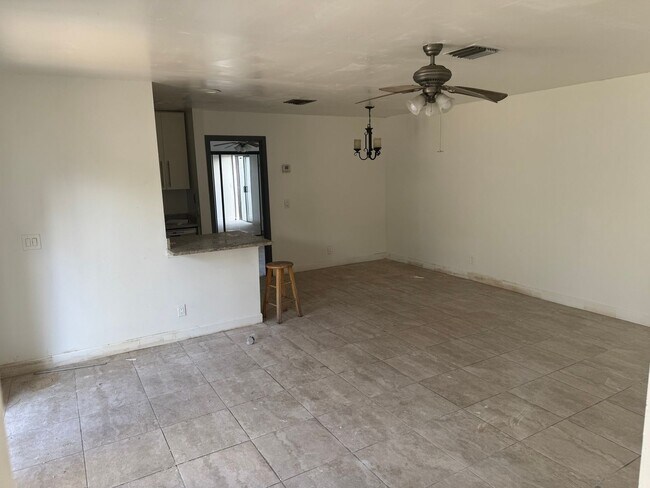 Building Photo - 13 Crossings Cir