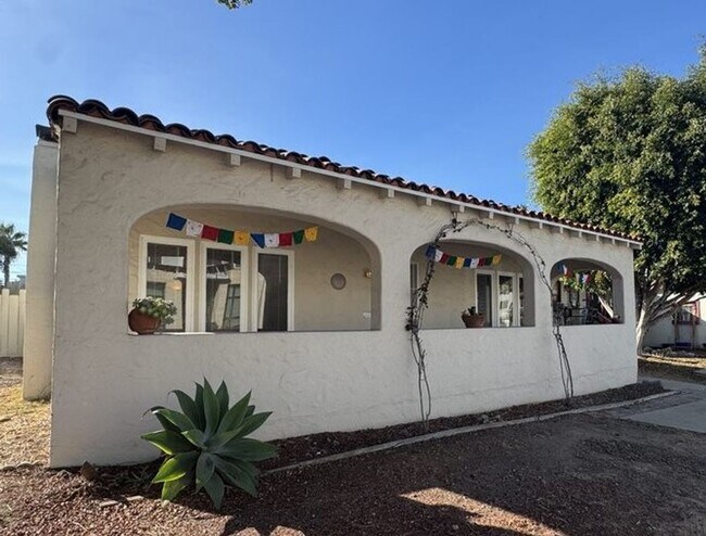Primary Photo - Gorgeous 3 Bedroom Home in La Mesa! *$500....
