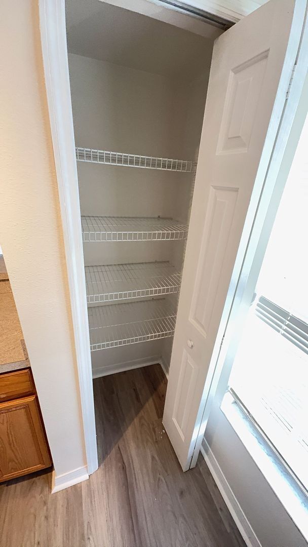 Building Photo - MOVE IN SPECIAL- Newly renovated 3 bedroom/2.5 bath townhouse for rent located in the lovely gate...