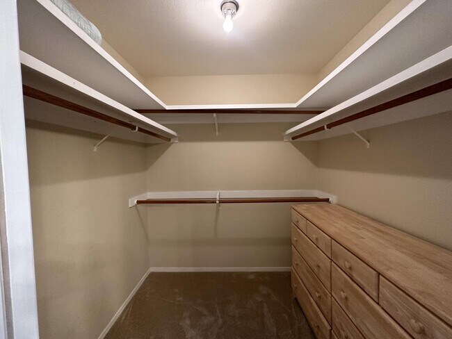 Building Photo - 16 Franciscan Ridge
