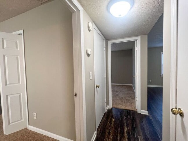 Building Photo - READY NOW!!! 2 Bed 1 Bath in Snellville