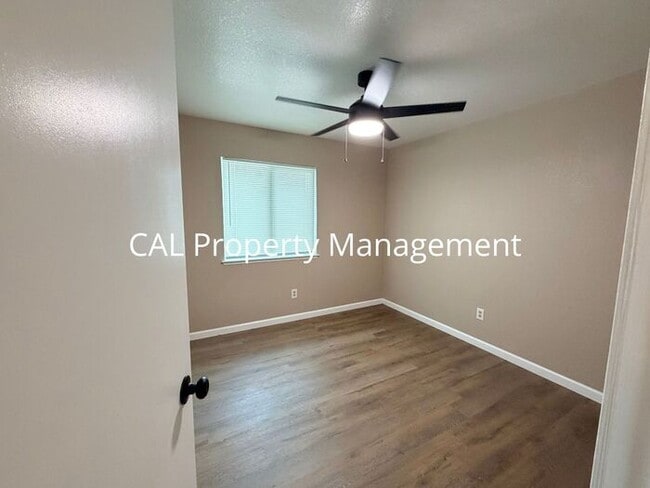 Building Photo - Spacious 4-Bedroom Home with 2-Car Garage & Backyard Oasis