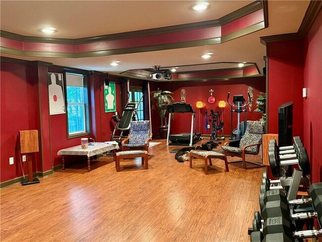 Building Photo - 585 Marylebone Dr