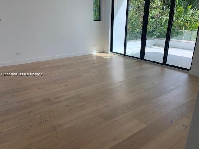 Building Photo - 785 Harbor Dr