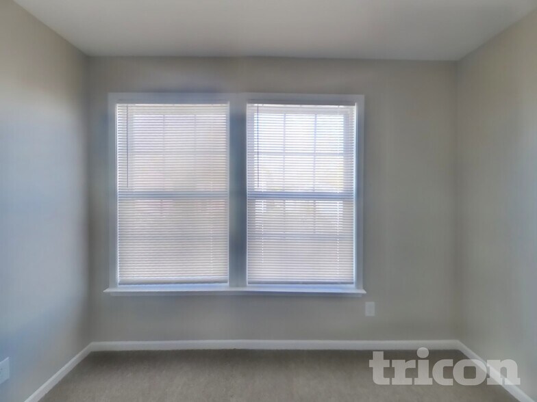 Building Photo - 11315 Cuyahoga Dr