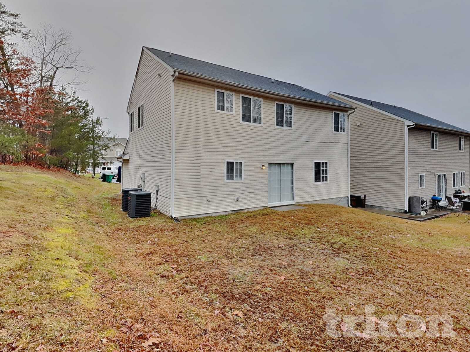 Building Photo - 1650 Coryton Way