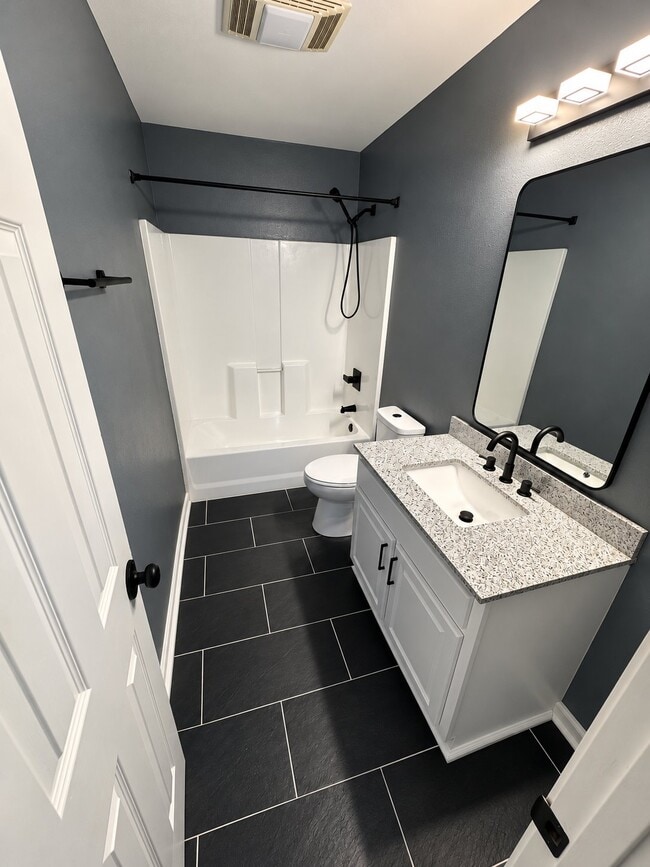 Building Photo - 4017 Jupiter Dr