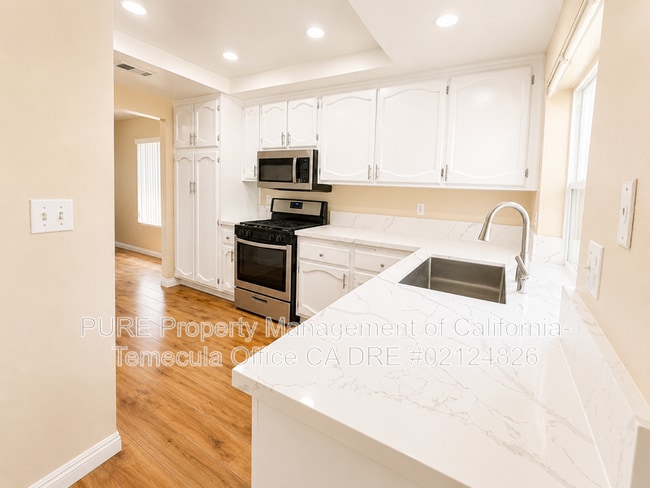 Building Photo - 25543 Woodside Cir