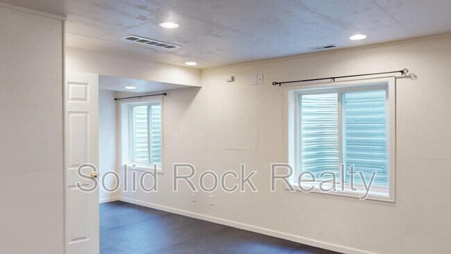 Building Photo - 8315 St Helena Dr