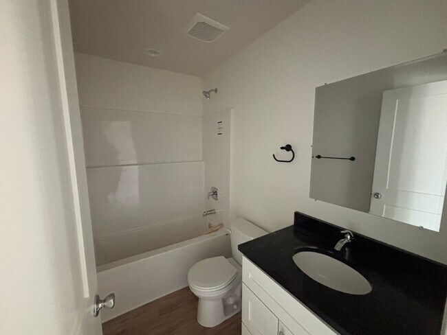 Building Photo - Available now! Brand New 3 Bedroom 2 Bath ...
