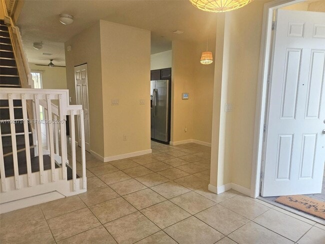 Building Photo - 142 SE 28th Ter