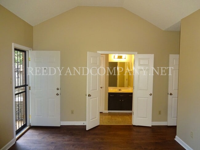 Building Photo - 6714 Whitten Pine Dr