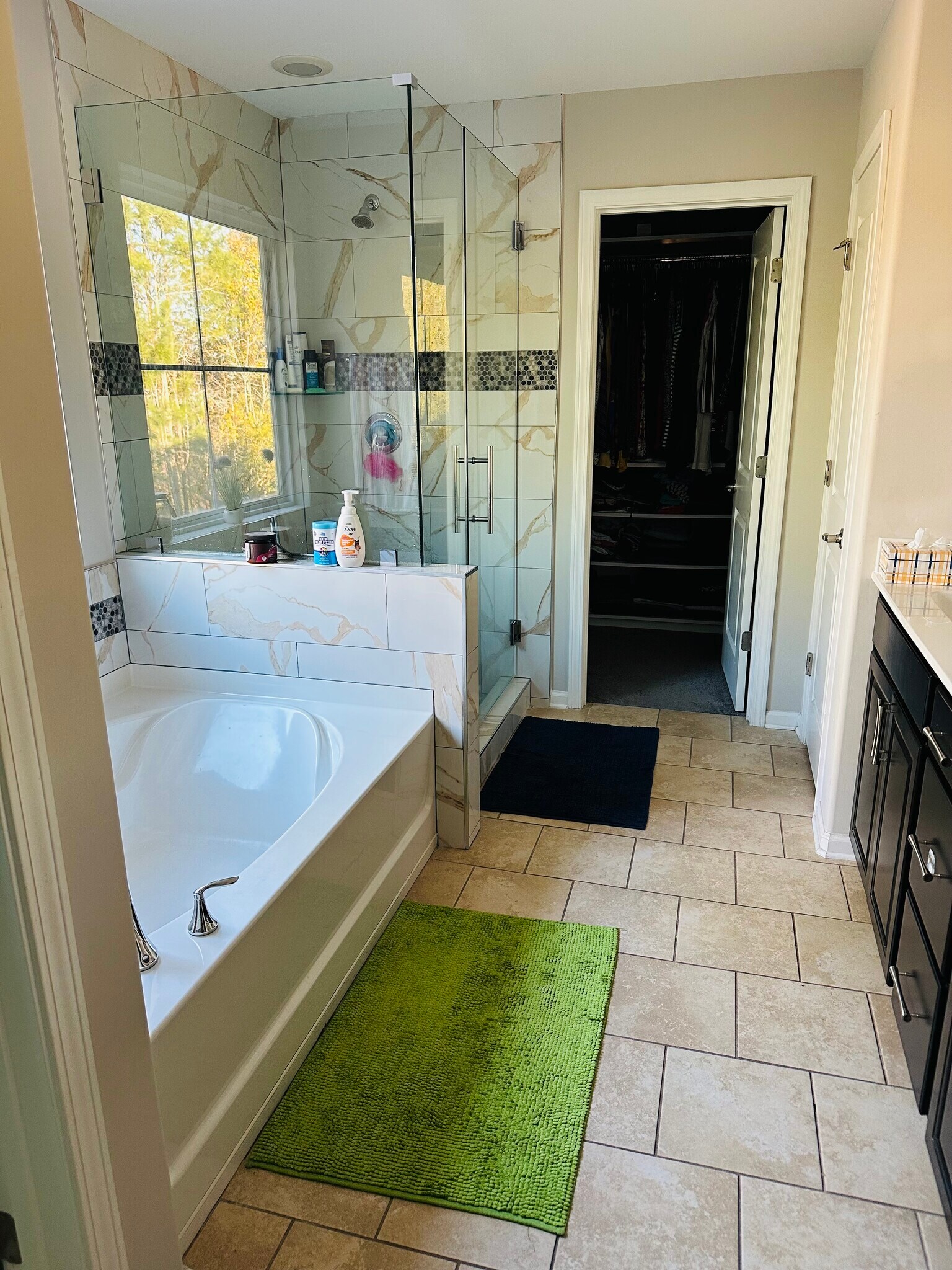 Building Photo - 226 Willow Point Cir