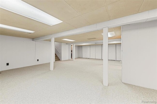 Building Photo - 39327 Timberlane Dr