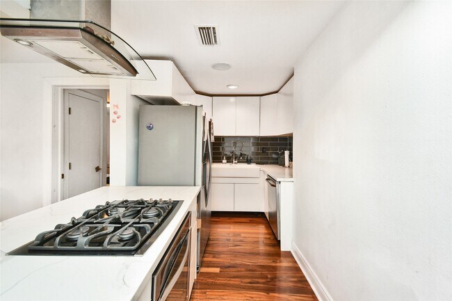Building Photo - 1204 Archer St