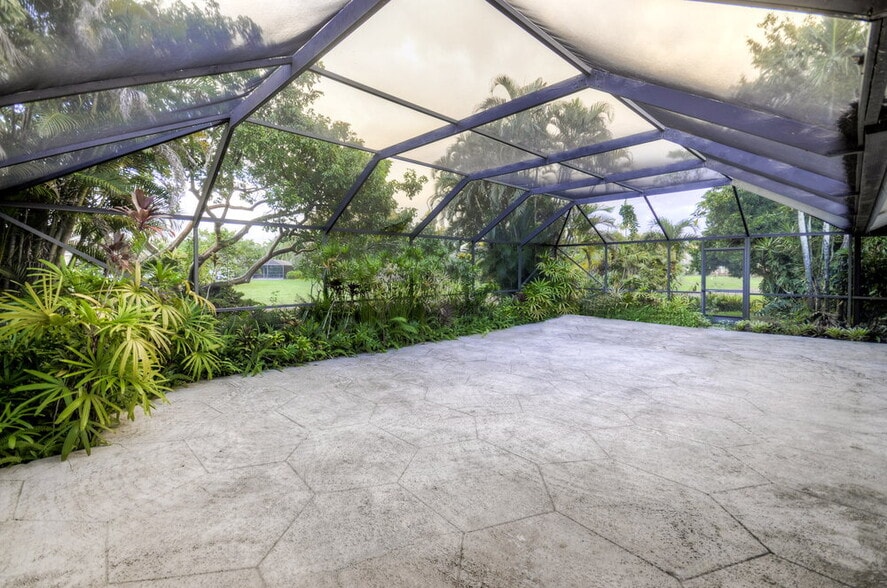 Building Photo - 14465 Larkspur Ln