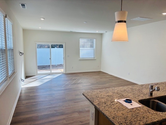 Building Photo - 10615 Brookside Reserve Rd