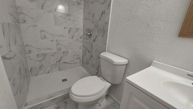 Building Photo - 2123 Langford St