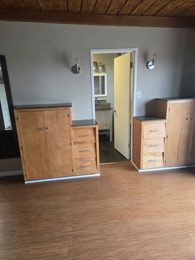 Building Photo - 1511 8th St