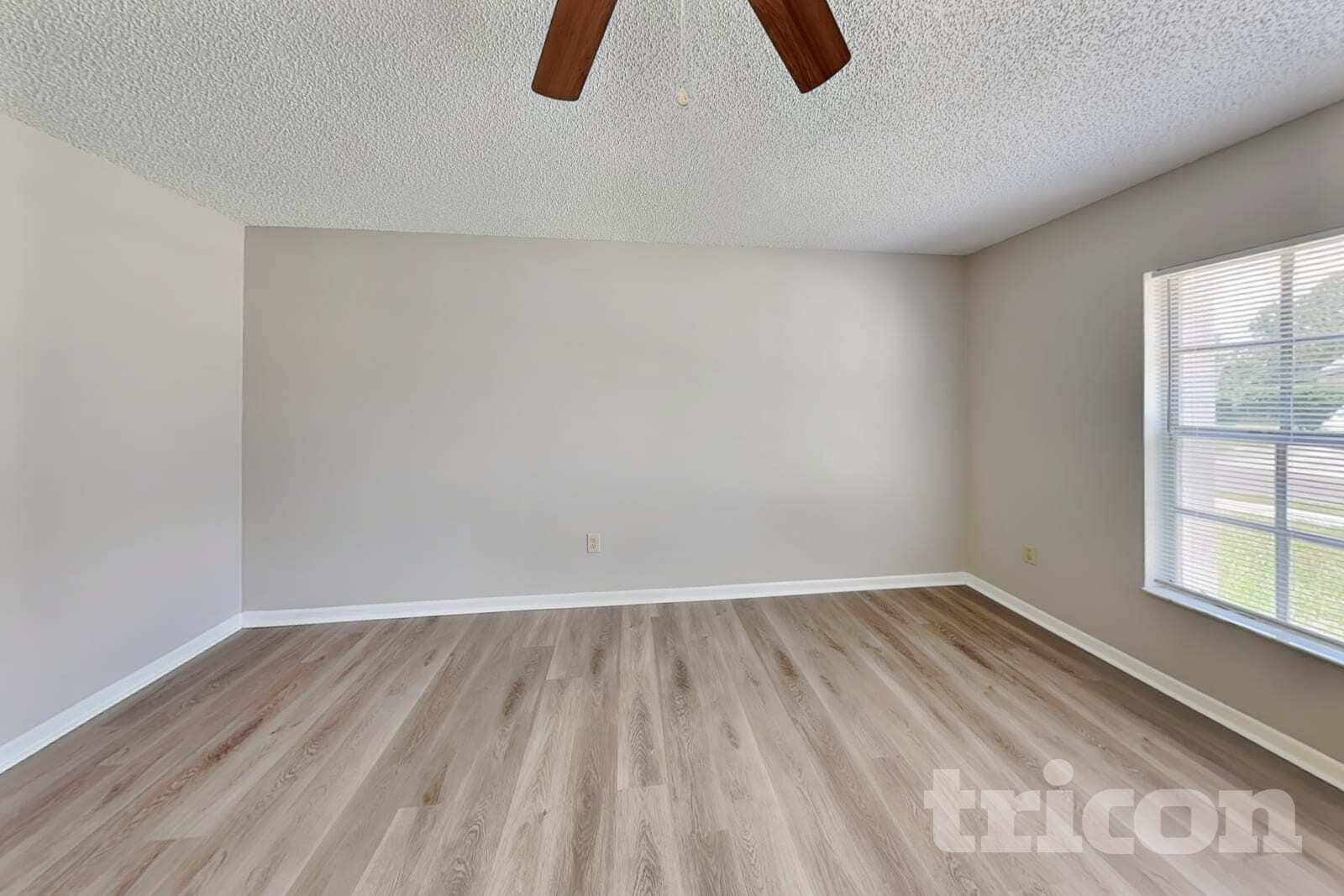 Building Photo - 1604 Palm Leaf Dr